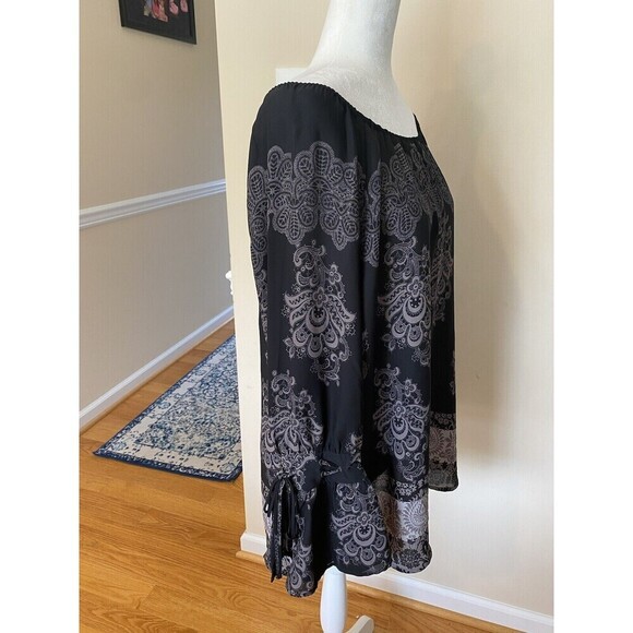 Hot In Hollywood Women’s Off The Shoulder Boho Style Blouse Size M NWT - Picture 7 of 8